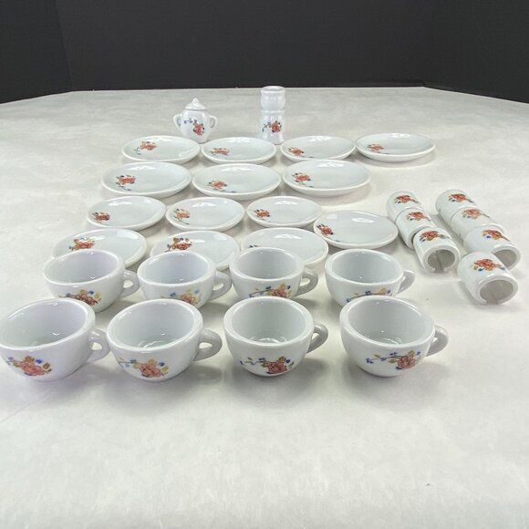 Vintage Strombecker Pretend Play Mini Dish Set 32 Pcs With Floral Design - Picture 1 of 12